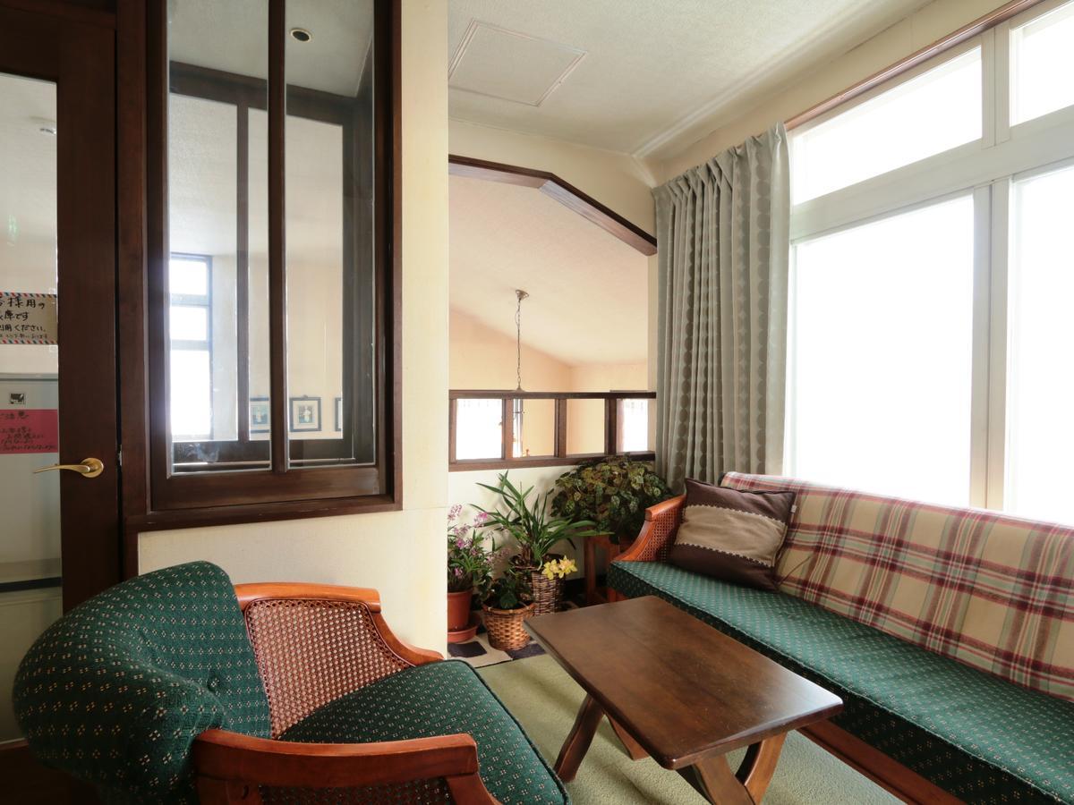 Otari Auberge La Chaumiere المظهر الخارجي الصورة